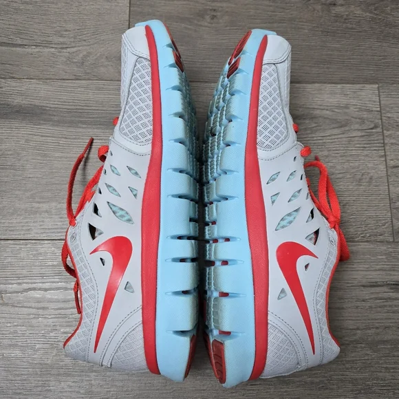 Nike Women's Flex 2013 Running Shoes Size 9.5 EUC Grey Blue Red - Picture 7 of 9